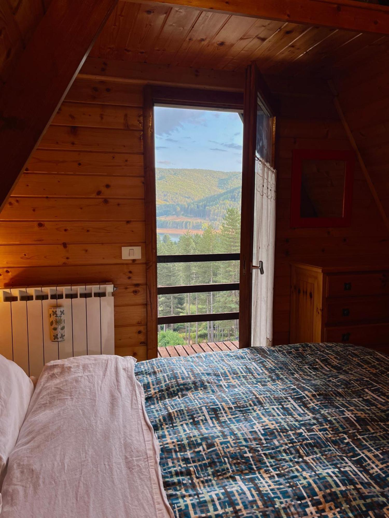 Chalet Natura La Taverna Dei 3 Porcellini Cavaliere  Екстериор снимка