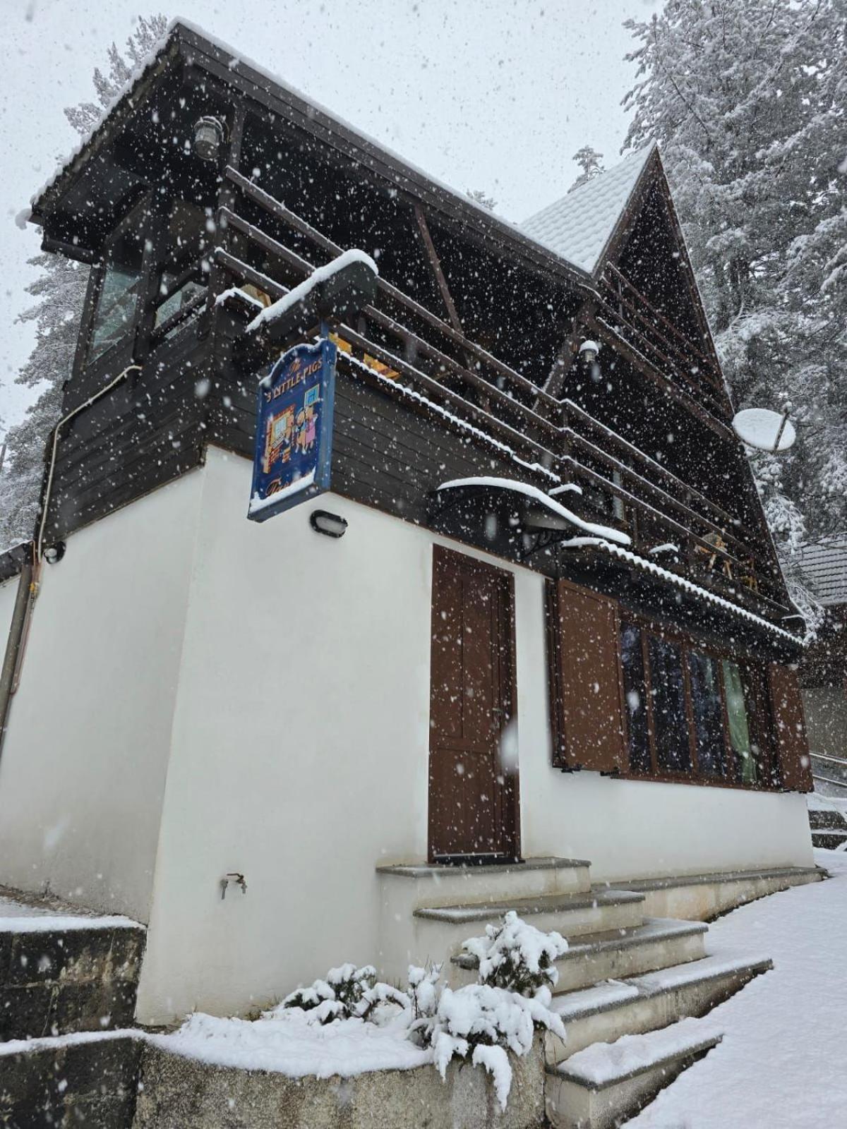 Chalet Natura La Taverna Dei 3 Porcellini Cavaliere  Екстериор снимка